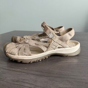 Keen Women’s Rose Sandal Size 7,5
